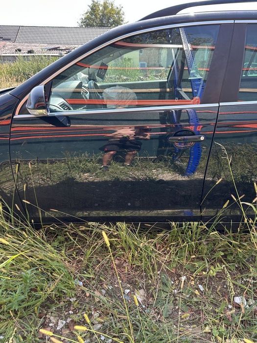 Usa Stanga Fata Volkswagen Golf V Variant 2007 - 2009 Combi 4 Usi NEGRU (1346)