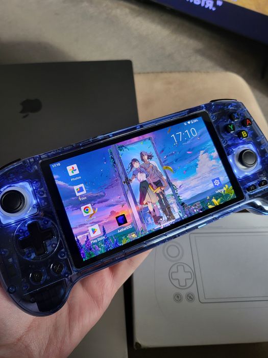 Anbernic RG556 Handheld Game Console Android 13