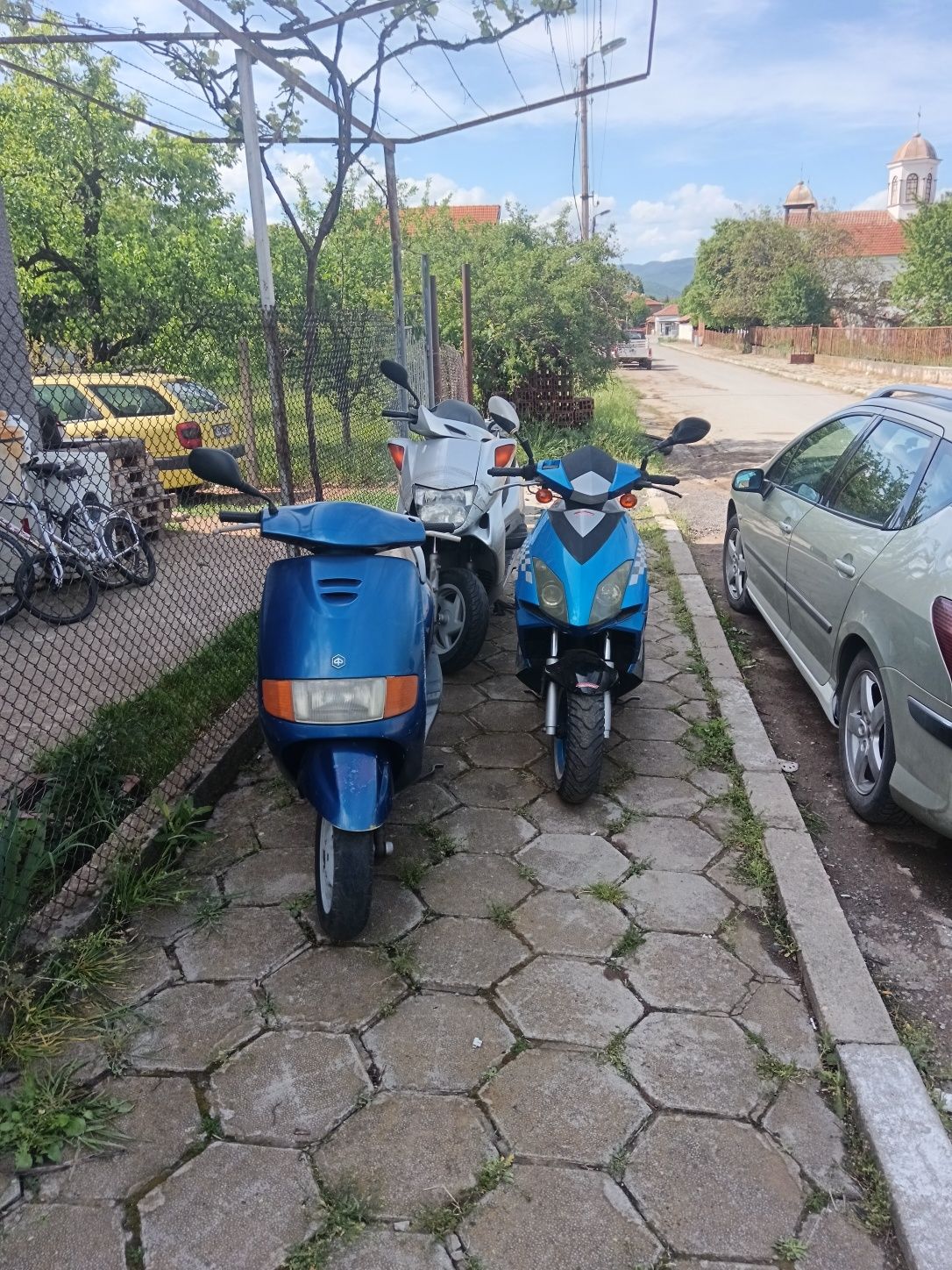 Продавам скутери от 49кубика до 300