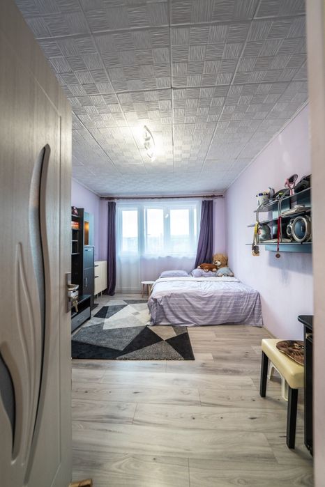 Închiriez apartament 2 camere decomandat