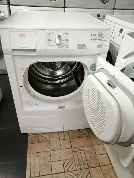 Сушилна машина AEG 7кг