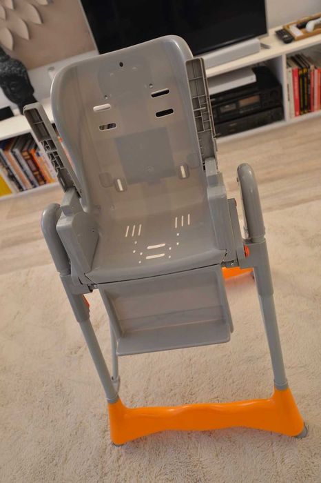 Scaun de masa bebe BabyDesign Giraffe