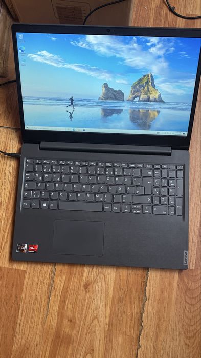 Laptop lenovo ryzen 5