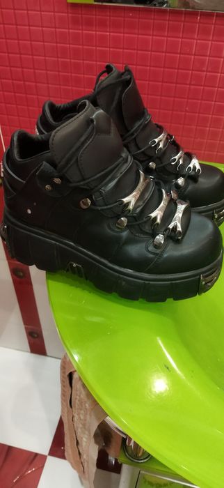 Ботинки 38-39 р.