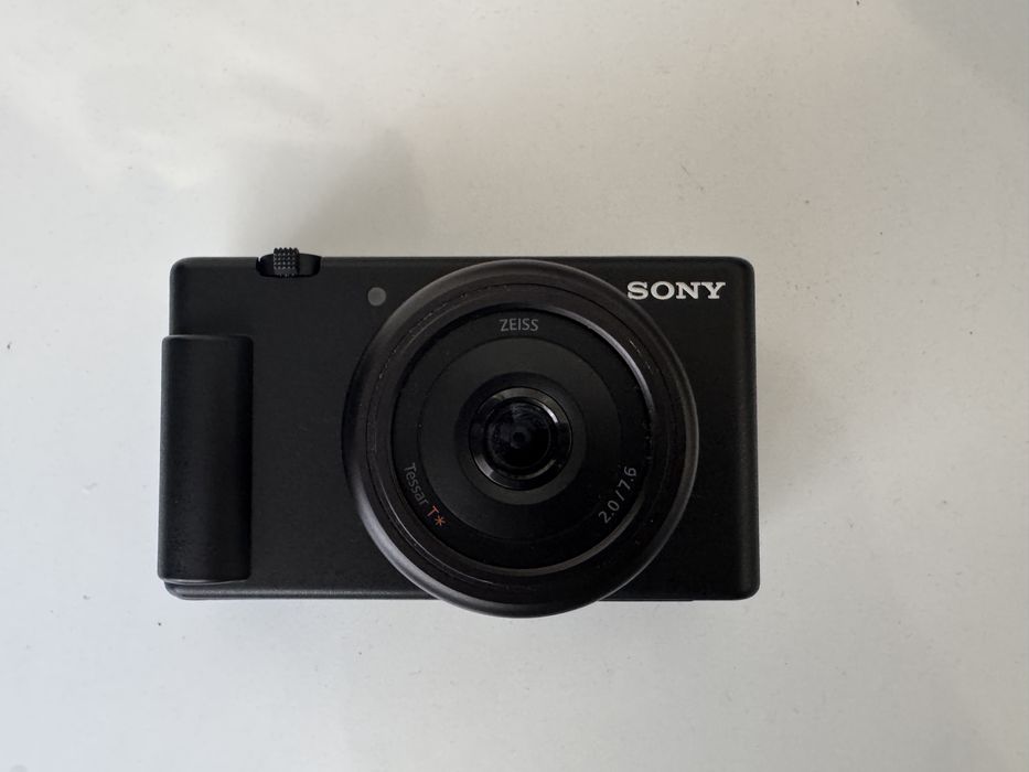 Фотоапарат/камера Sonu zv1F +Бонус статив и 64 гб карта памет