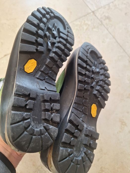 Ghete Scarpa drumetie