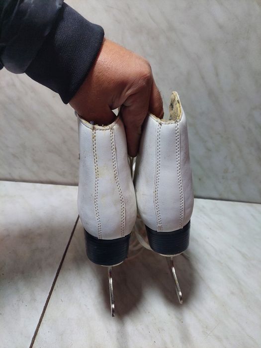 Patine gheata 504 patinaj artistic Bladerunner marime 35 ( 22 cm)