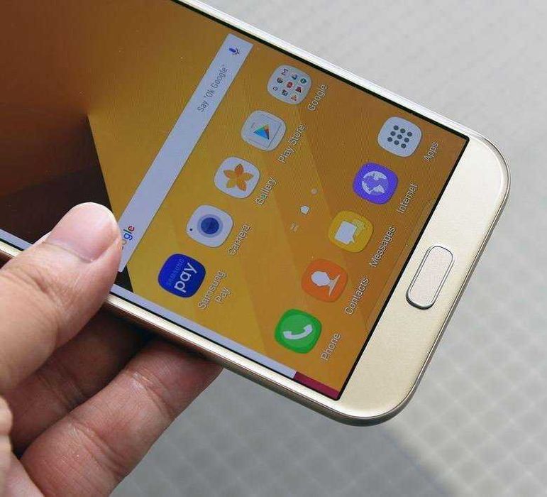 Самсунг а7 2017 хороший