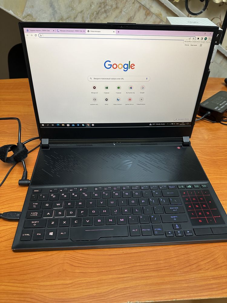 ASUS ROG Zephyrus S ,15.6” 144Hz,RTX 2080, i7-8750H,24GB DDR4,1TB SSD