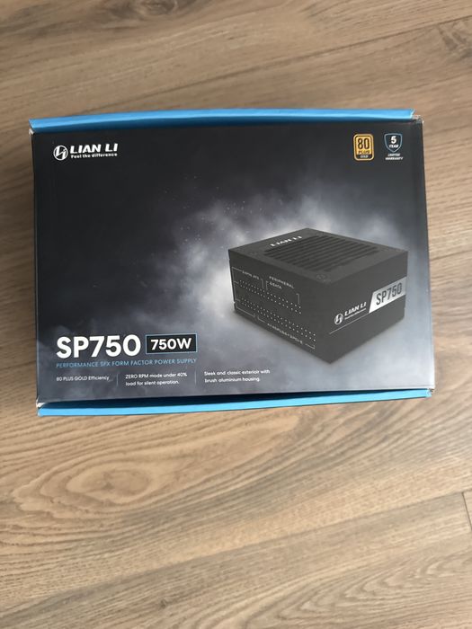 Блок питания Lian Li SP750 черный