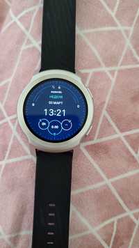 Смарт часовник Smart watch Moto 100
