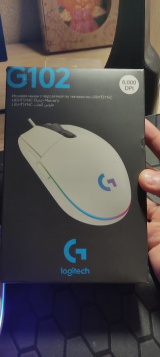Продаю провод. игровую мышку с подсветкой logitech g102 в идеальном к