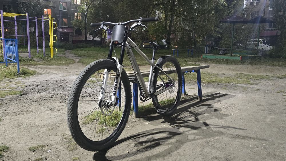 Продам вилку двухкоронку