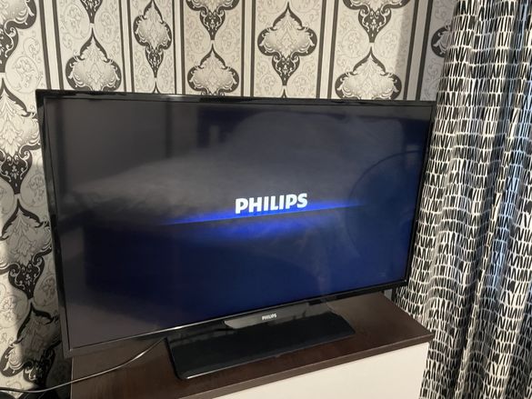 Телевизор Philips  32”