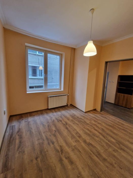 Офис, под наем, Център-ЦУМ