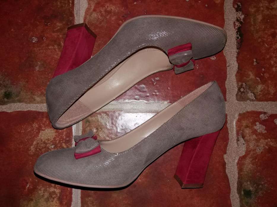 Pantofi eleganti
