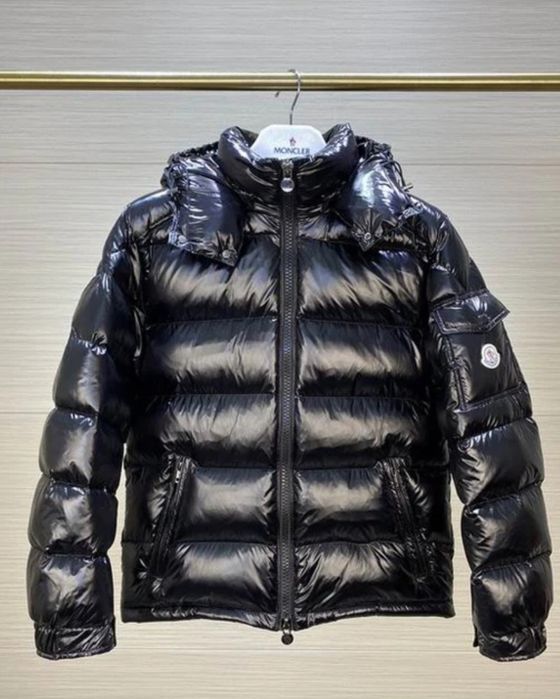 Нов модел якета Moncler