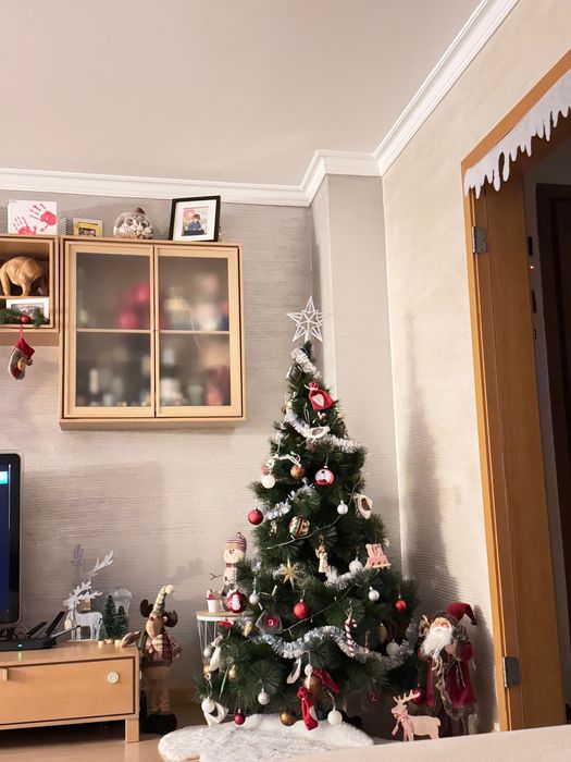 Изкуствена Коледна Елха