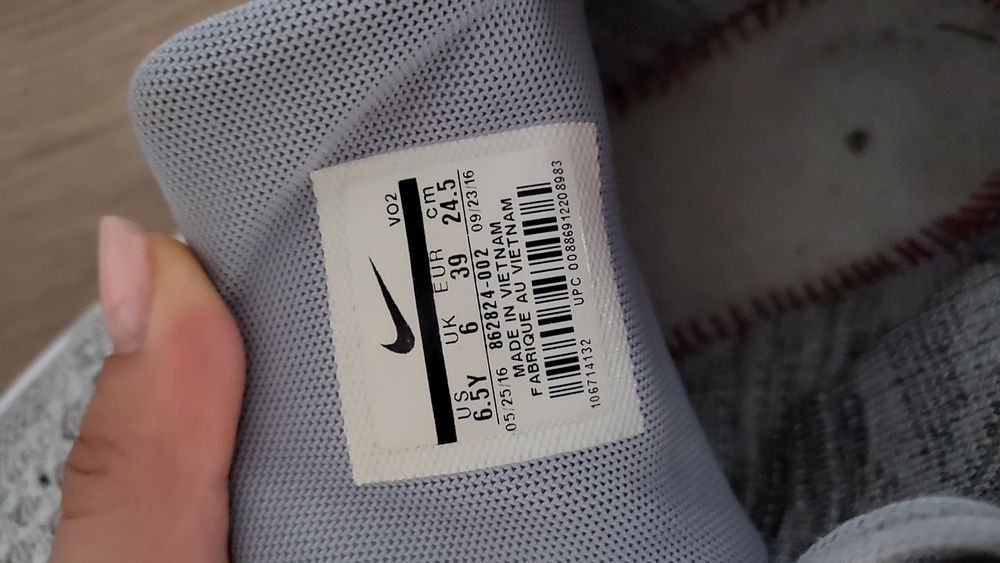 Nike air force mid flyknit 39