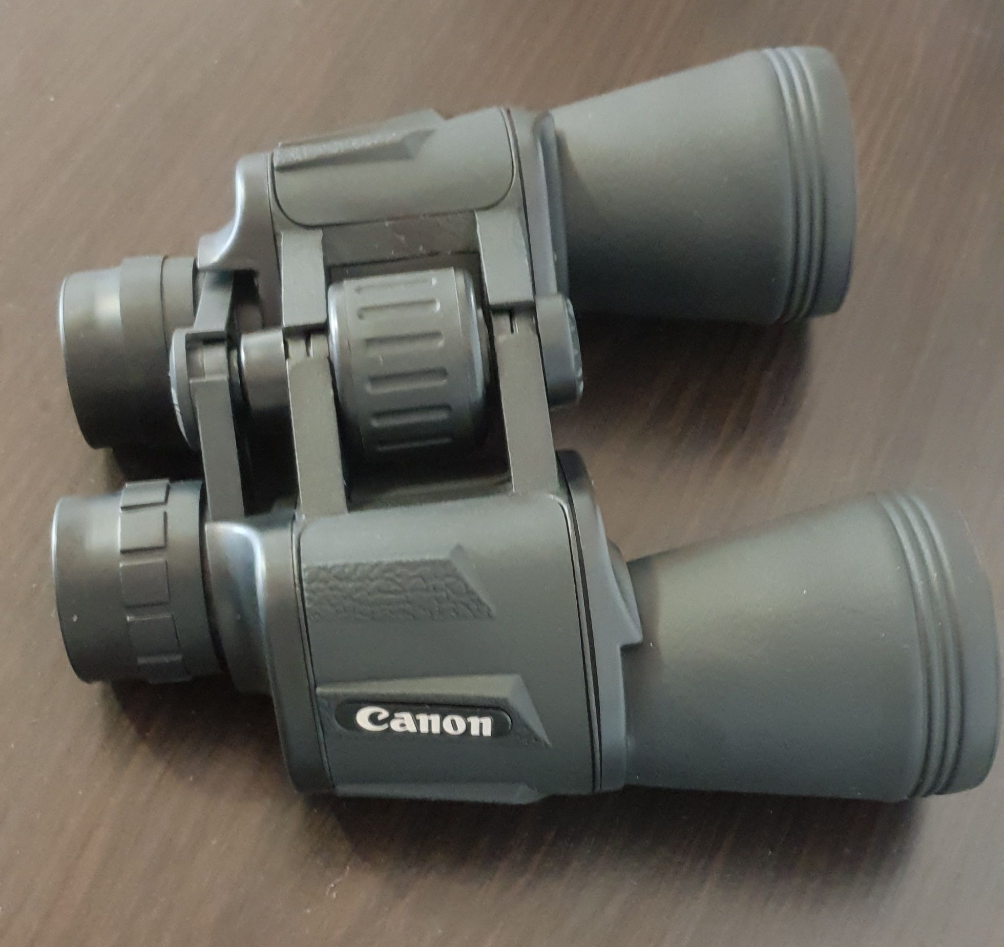 Binoclu Canon 20x50