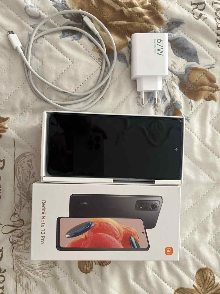 Продавам Redmi Note 12 Pro