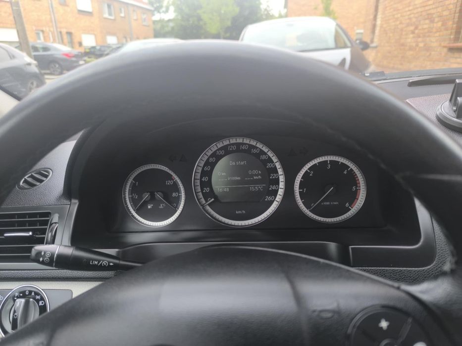 Mercedes c 200 136cp