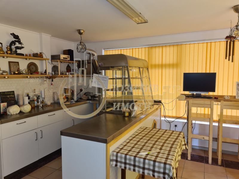 Продава се Заведение в София, Лозенец - 190 кв.м за 1048 €/кв.м - Снимка #1
