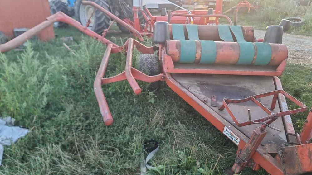 Vând înfoliator baloți cu auto încărcare