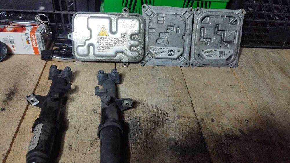 Фар фейсов ляв за Mercedes - Benz S-class W221 и запалки за фар