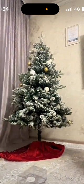 Елка снежная, красивая, украсит Ваш дом