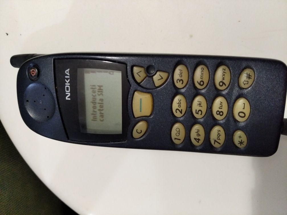 Telefon model Nokia 5110, FUNCȚIONAL,  cu încărcător.