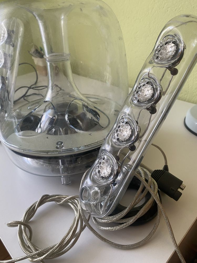 Sistem Harman Kardon Soundsticks 2.1