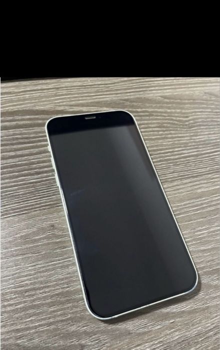 Продам айфон 12 в хорошем состояние