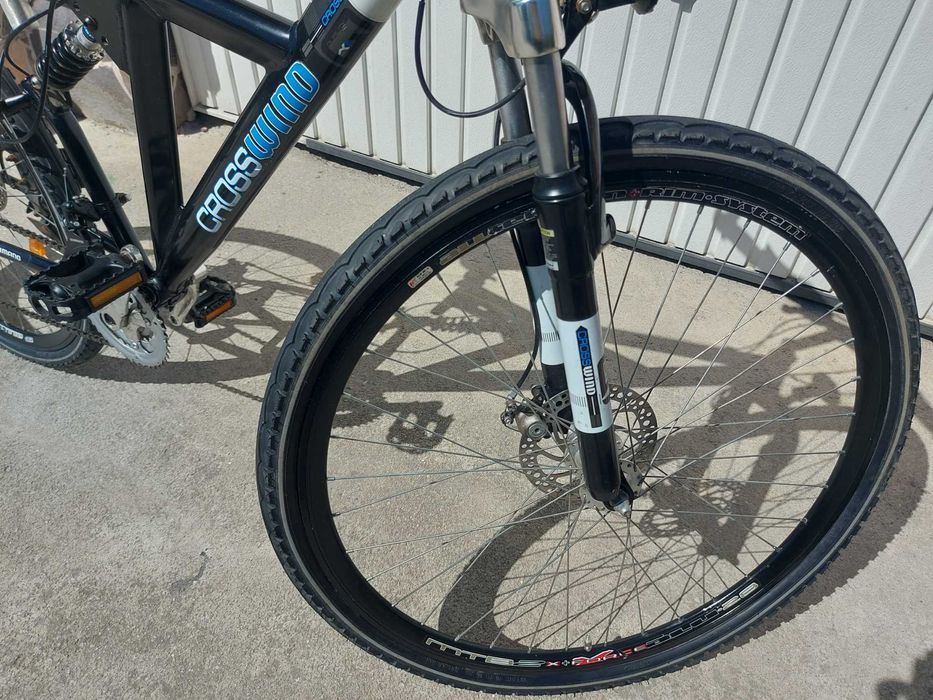 Bicicleta  MTB CrossWind Frane Disc-Cauciucuri noi-Full Shimano.