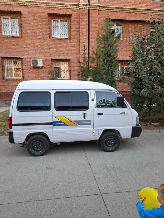 Продаётся автомобиль Дамас