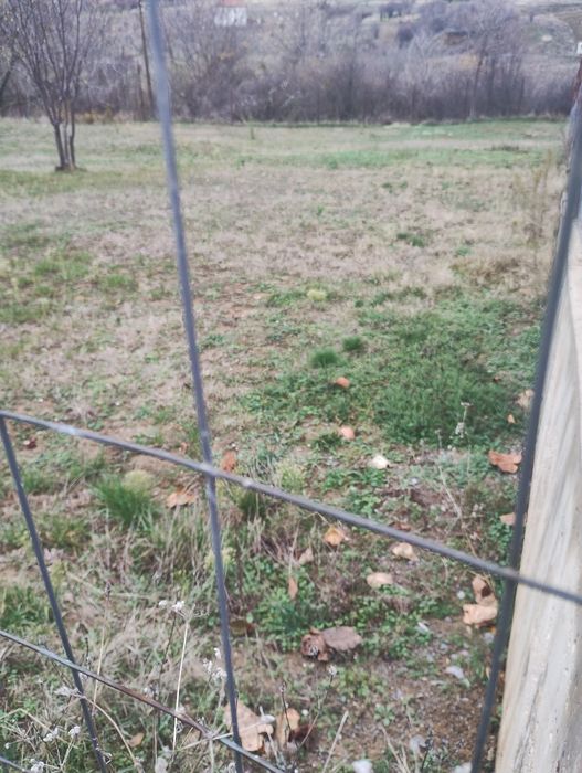 Имот в с.Балша София Упи продава