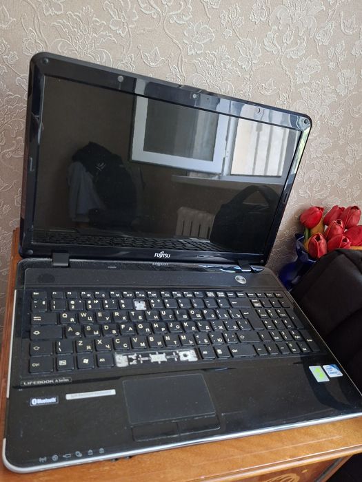 Ноутбук Fujitsu .