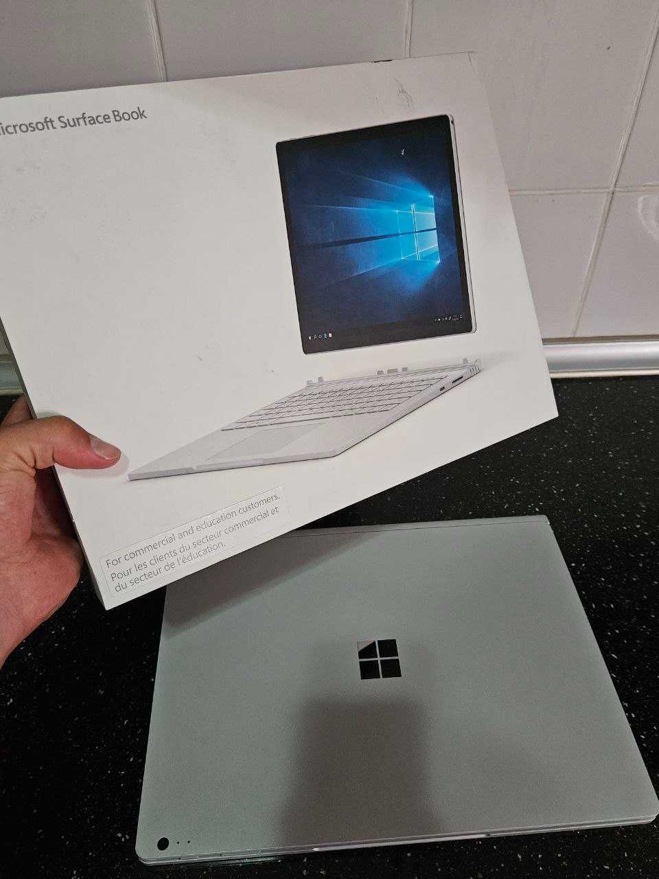 Micrasoft Surface Laptop