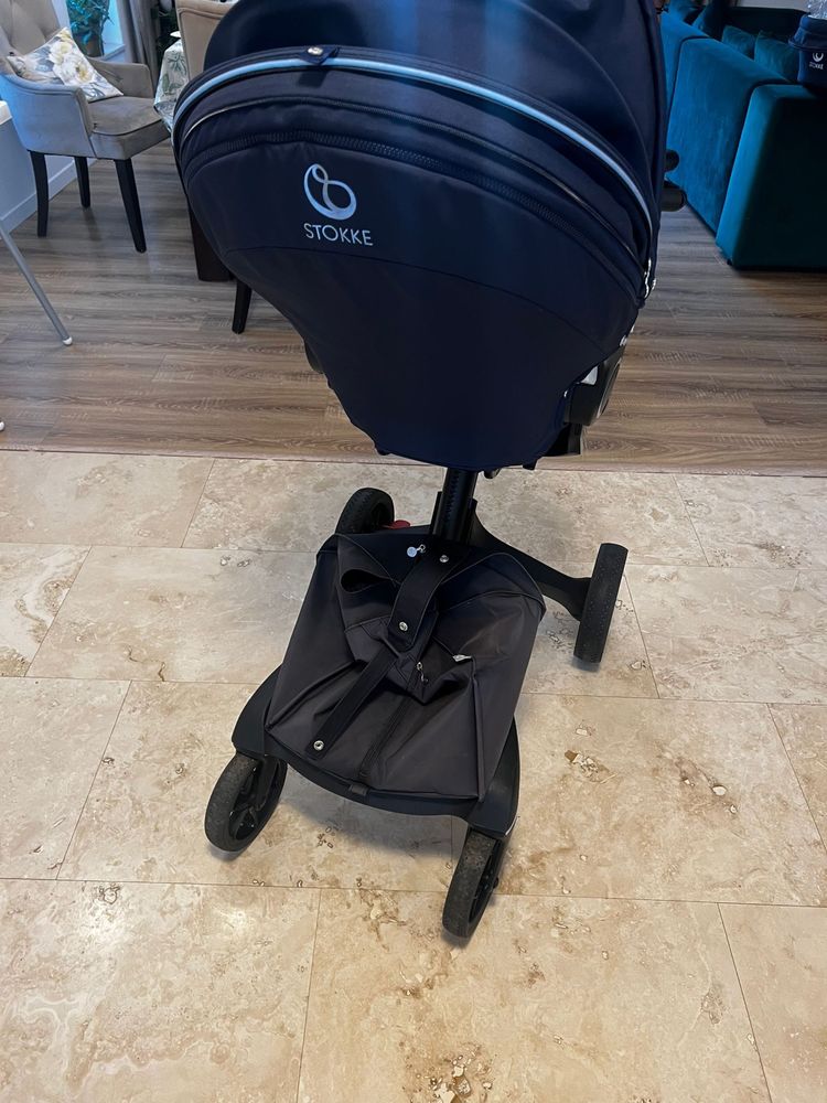 Vând cărucior stokke V6/Xplory