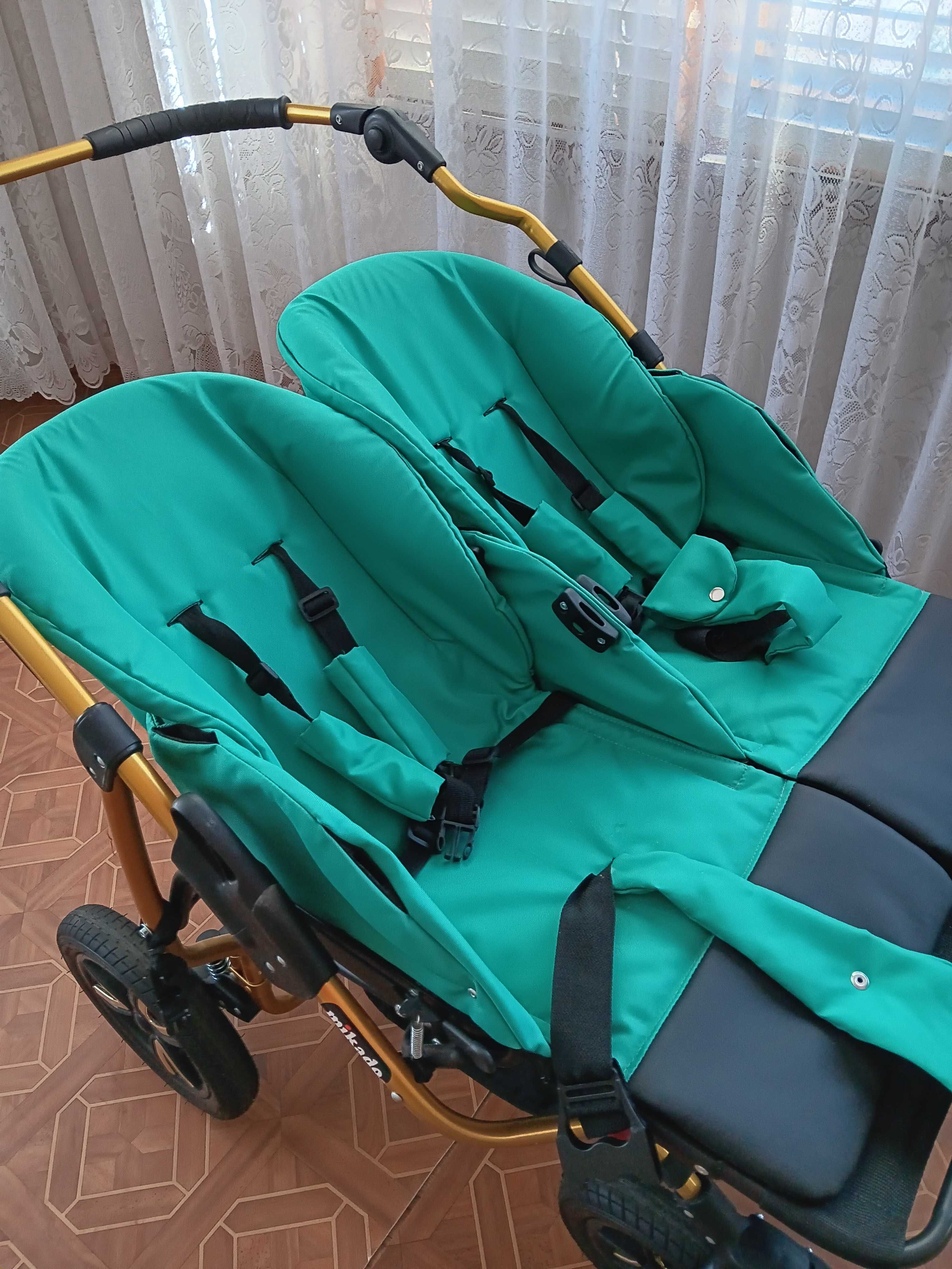 Продавам количка за близнаци