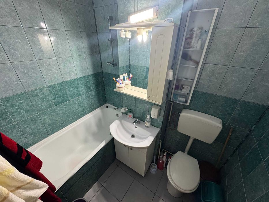 Apartament 2 camere semidecomandat Cîmpina Prahova