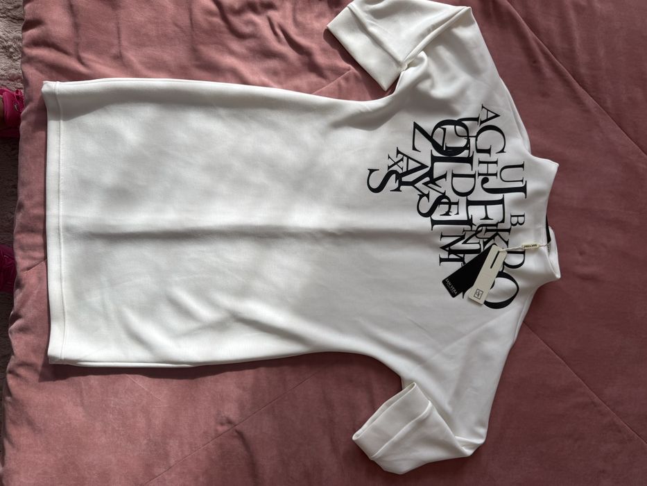 Дамска рокля чисто нова