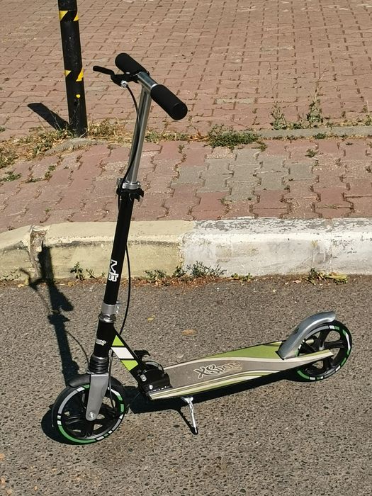 Trotinetă din aluminiu, pliabilă, cu frână de mână, X Spot
