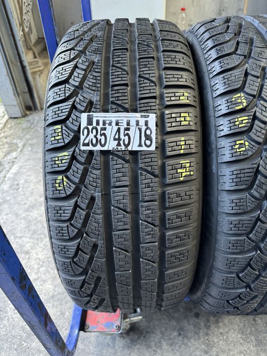 235/45/18 Pirelli M+S