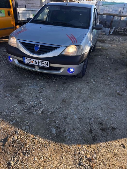 Dacia Logan , 1,6 benzina 
stare buna cu toate actele valabile la zi