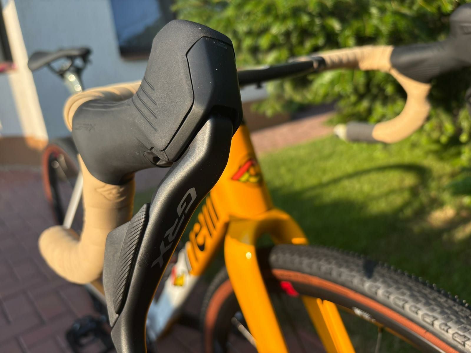 Gravel/cursiera carbon 8.9kg CINELLI 2025 /Shimano GRX DI2 RX825 2×12