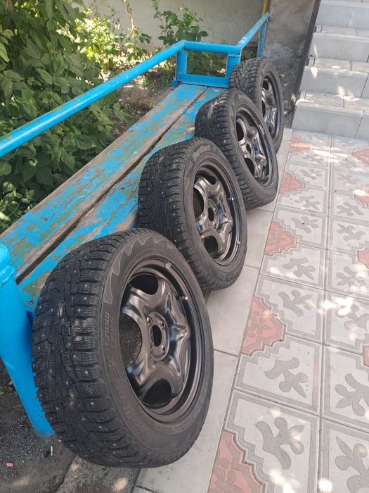 Продам диски с шинами на 16 д, От Лада Веста, Кросс Ларгус, Рено Логан