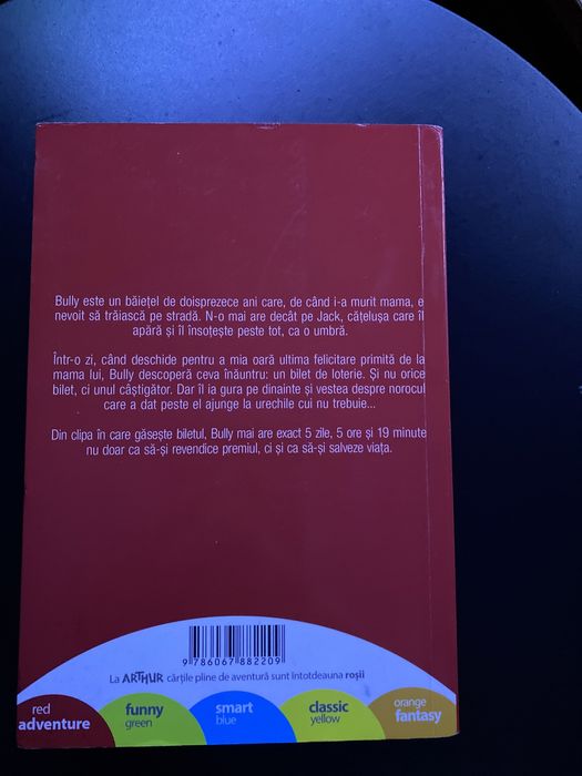 Vând cărți in stare bună