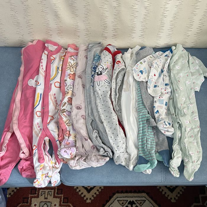 МНОГО вещей для новорожденых в идеальном состоянии