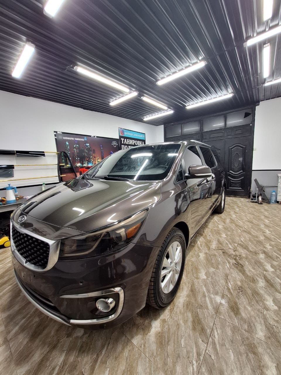 Rusumi: KIA - SEDONA